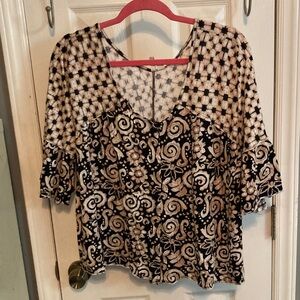 Cato Black and Cream Floral Pattern Blouse Size M